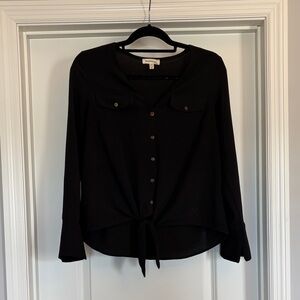 Black Button-Front Tie Hem Long Sleeve Shirt